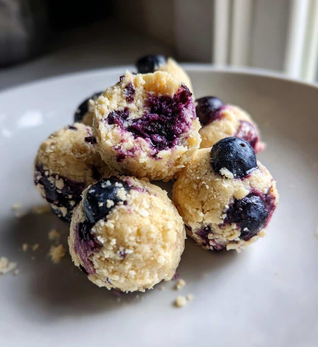 blueberry cheesecake protein bites - detail 1